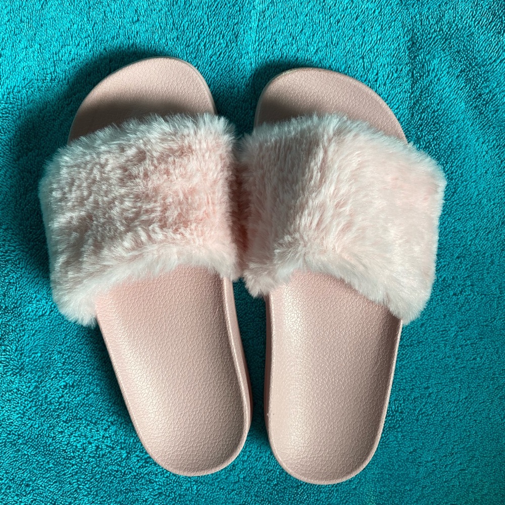 Pink Fluffy Slippers